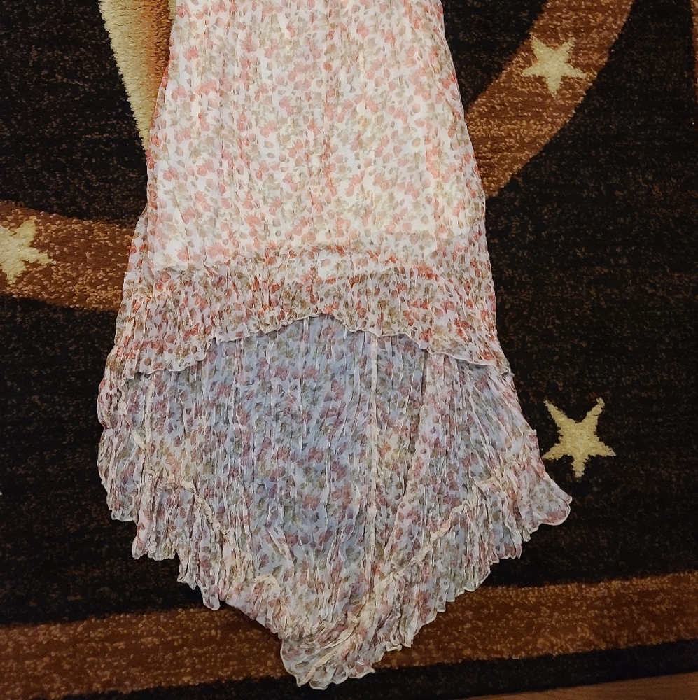 Dress - Picture 4 of 9